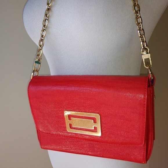 Liz Claiborne Handbags - Liz Claiborne Coral Purse